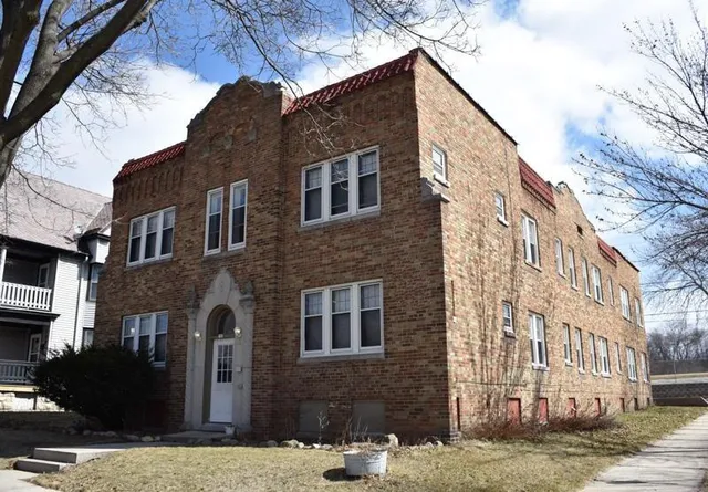 502 North 39th Street, Milwaukee, WI 53208