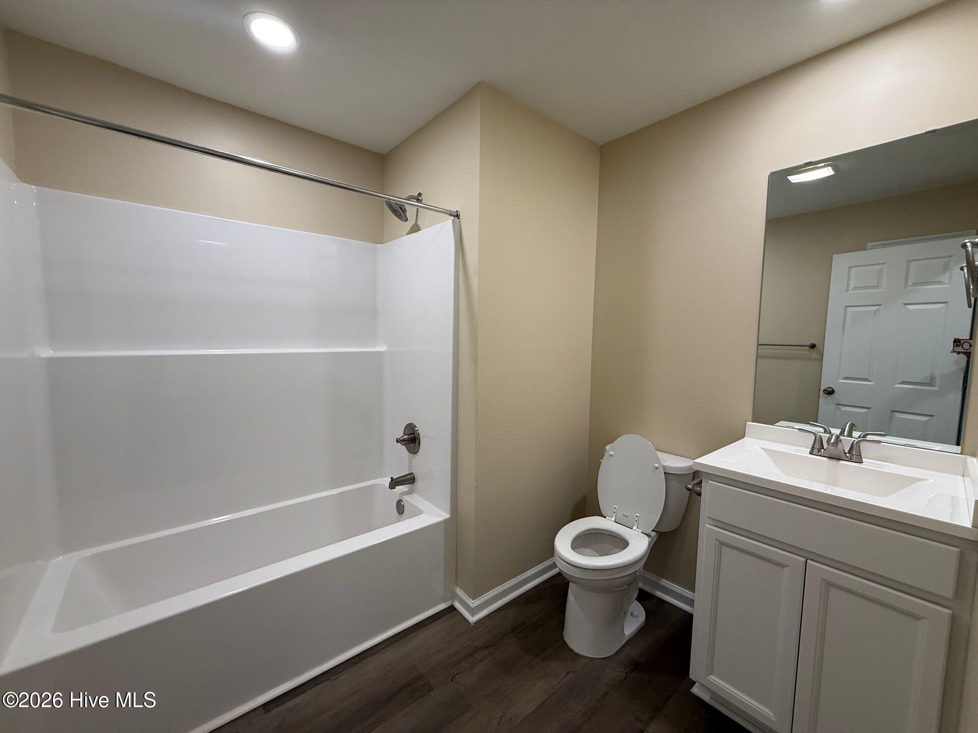 201 Fire Tower Road, Unit 12 Richlands, NC 28574 - Photo 7 of 7 hallway full bathroom