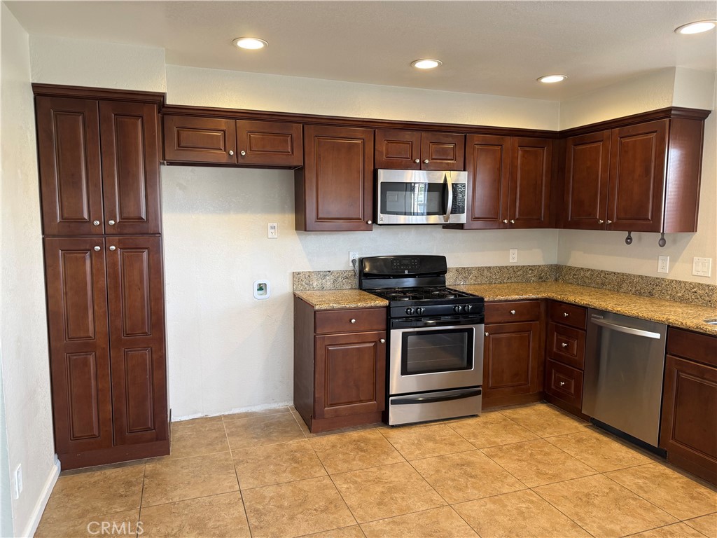 44580 La Paz Road Temecula, CA 92592 - Photo 9 of 30