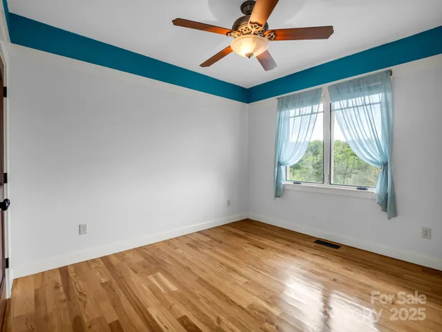 a view of empty room with window