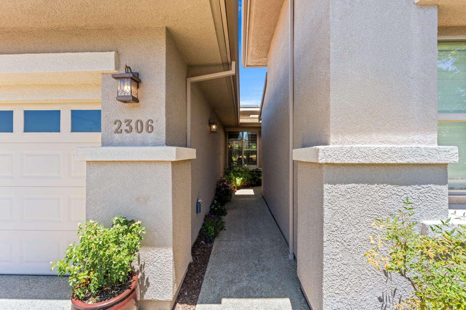 2306 Longspur Loop Lincoln, CA 95648 - Photo 5 of 59