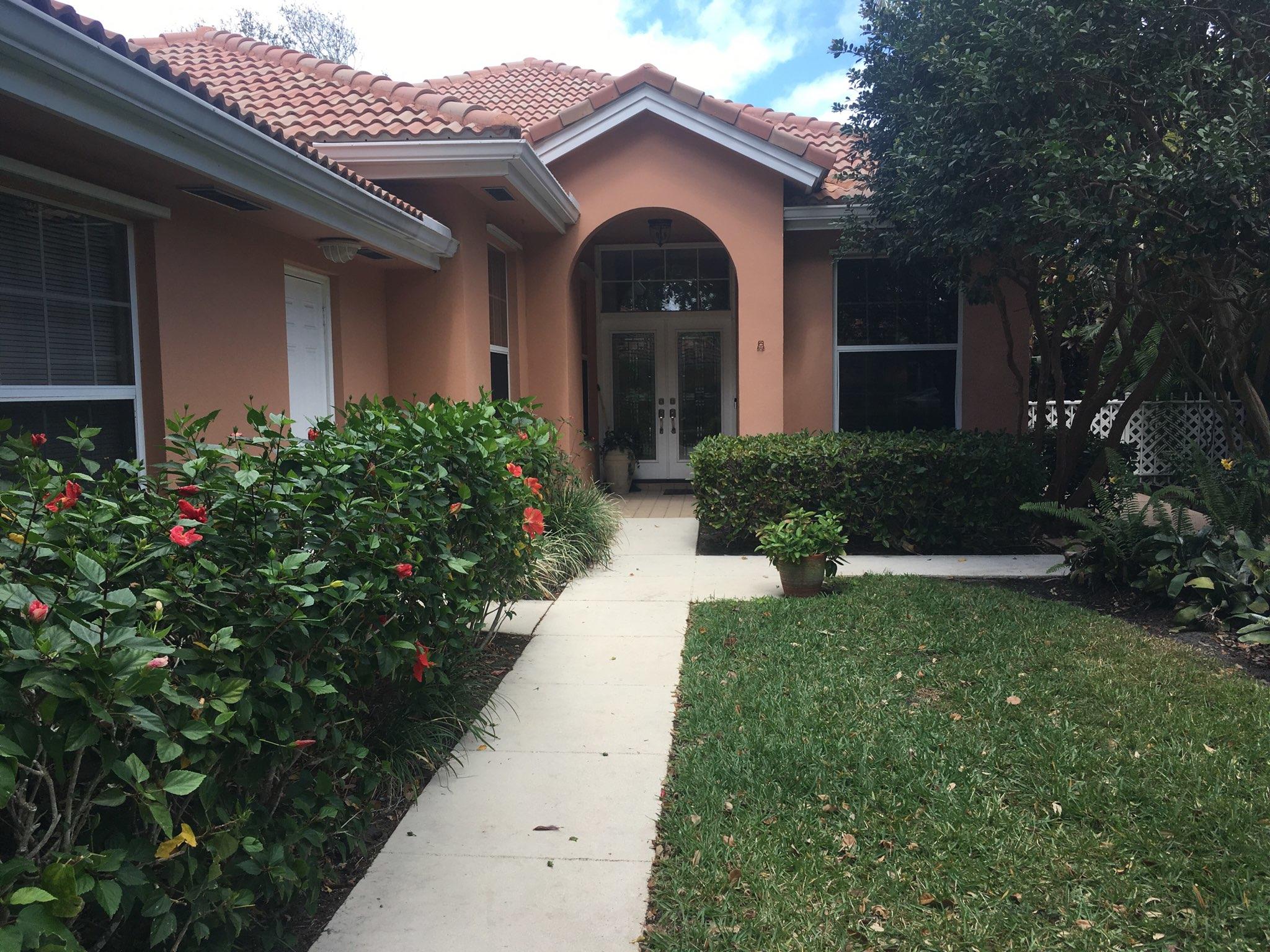 166 Hampton Place Jupiter, FL 33458 - Photo 1 of 11 166 Hampton Exterior Front