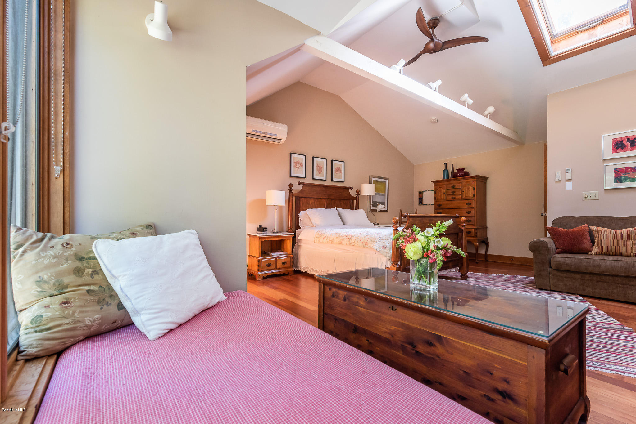 235 Long Pond Road Great Barrington, MA 01230 - Photo 38 of 43 Guest House - Living