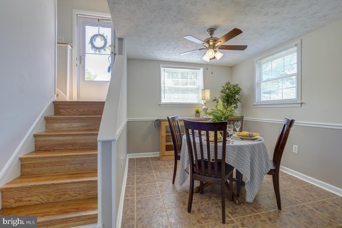 9406 Blackstone Road Manassas, VA 20110 - Photo 18 of 36 Dining Room with Ceiling Fan
