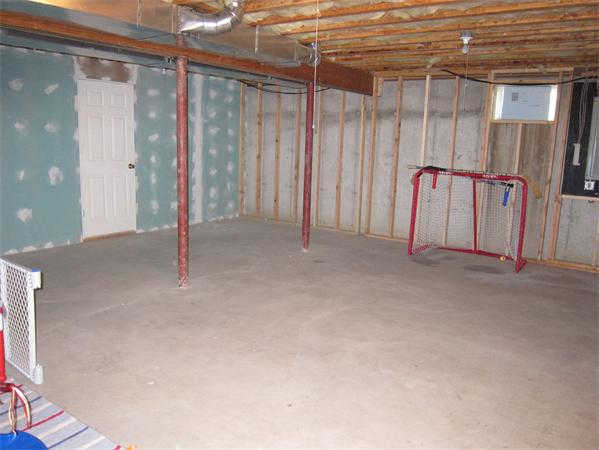 450 Dickinson Hill Road Russell, MA 01071 - Photo 17 of 23 Gallery Image 17