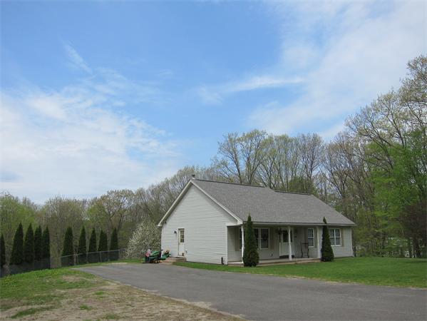 450 Dickinson Hill Road Russell, MA 01071 - Photo 6 of 23 Gallery Image 6