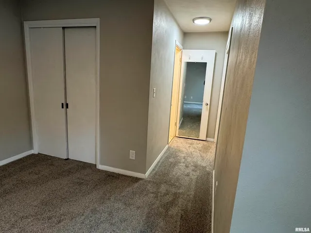 $2,000 | 3319 North Marquette Street, Davenport, IA 52806