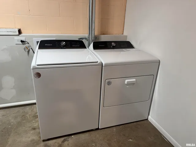 $2,000 | 3319 North Marquette Street, Davenport, IA 52806