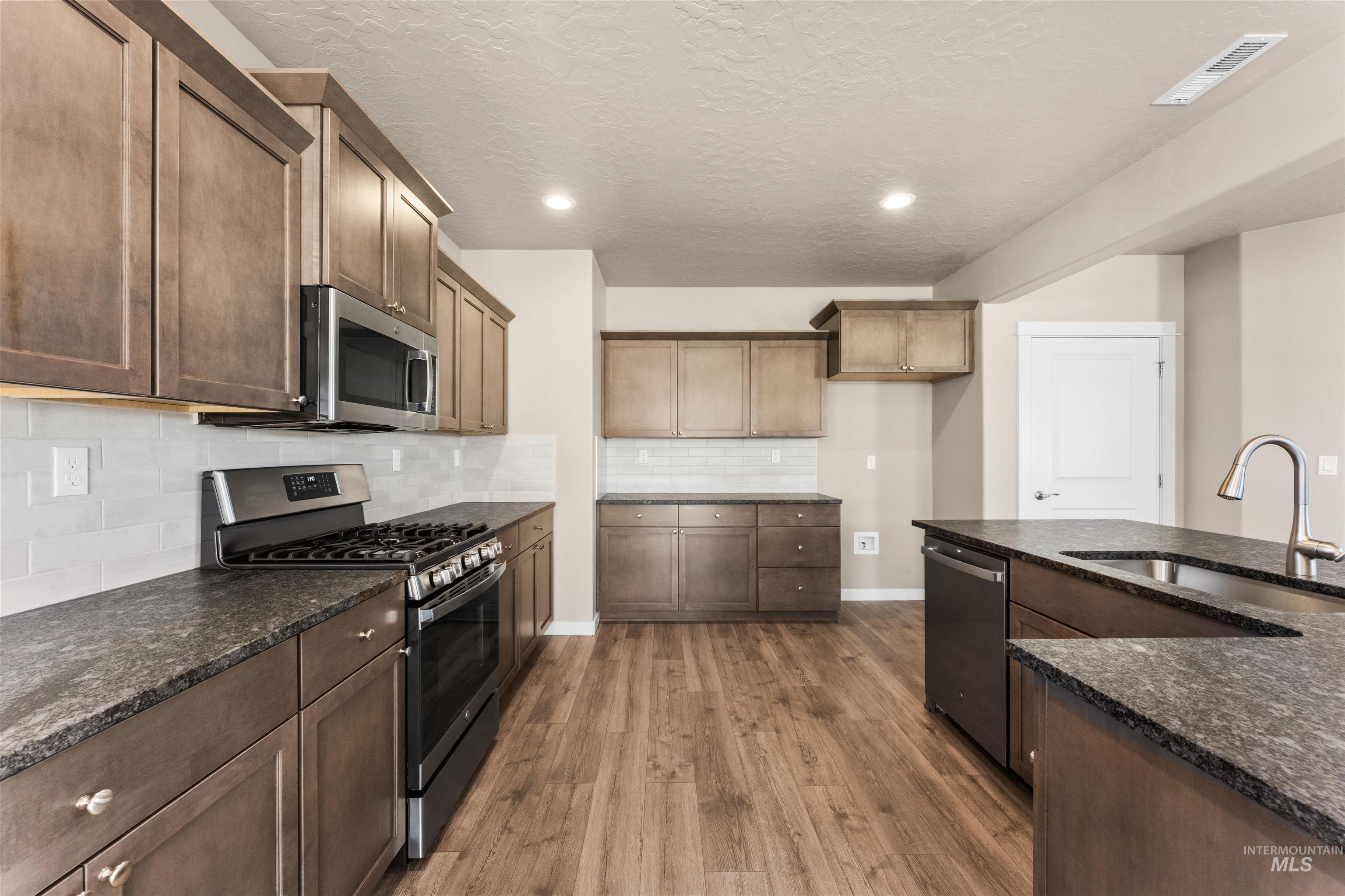 10326 West Trident Ridge Drive Star, ID 83669 - Photo 11 of 40