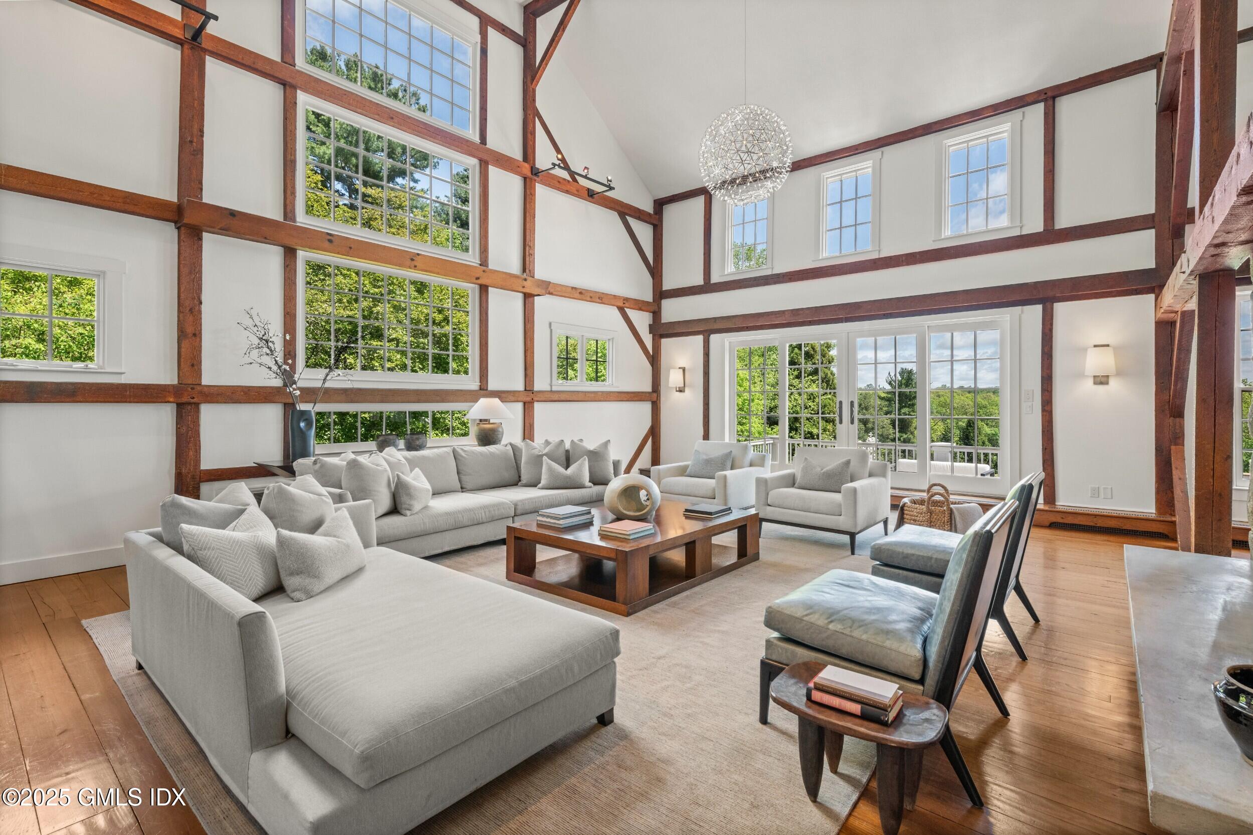 945 Oenoke Ridge New Canaan, CT 06840 - Photo 21 of 94 1.91 Living Room (4)