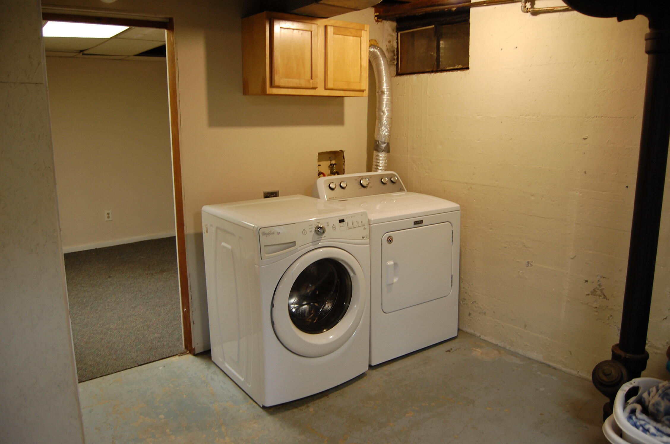 2707 Spring Road Southwest Roanoke, VA 24015 - Photo 17 of 23 a utility room with dryer and washer