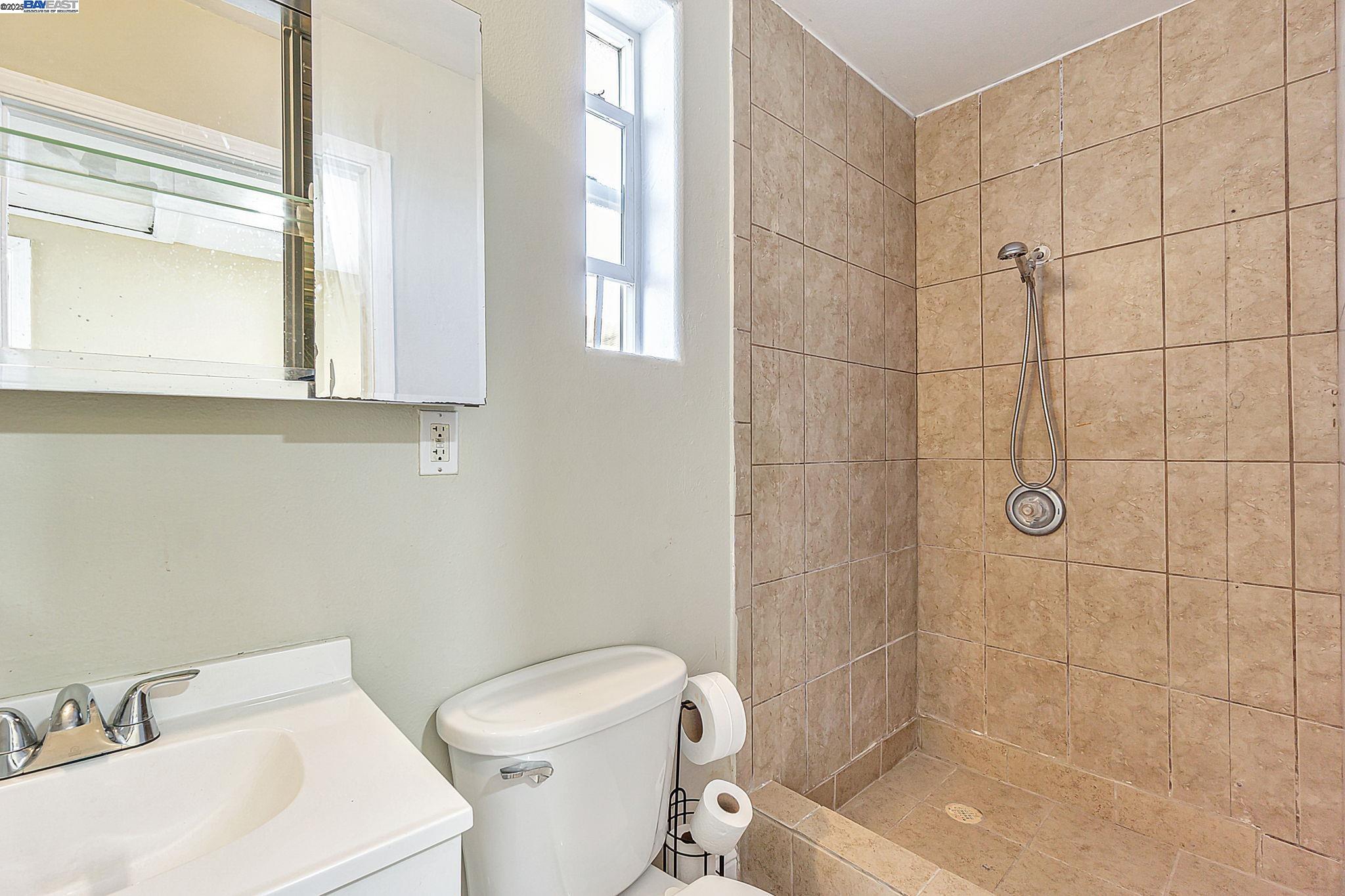 232 Shore Road Bay Point, CA 94565 - Photo 16 of 24