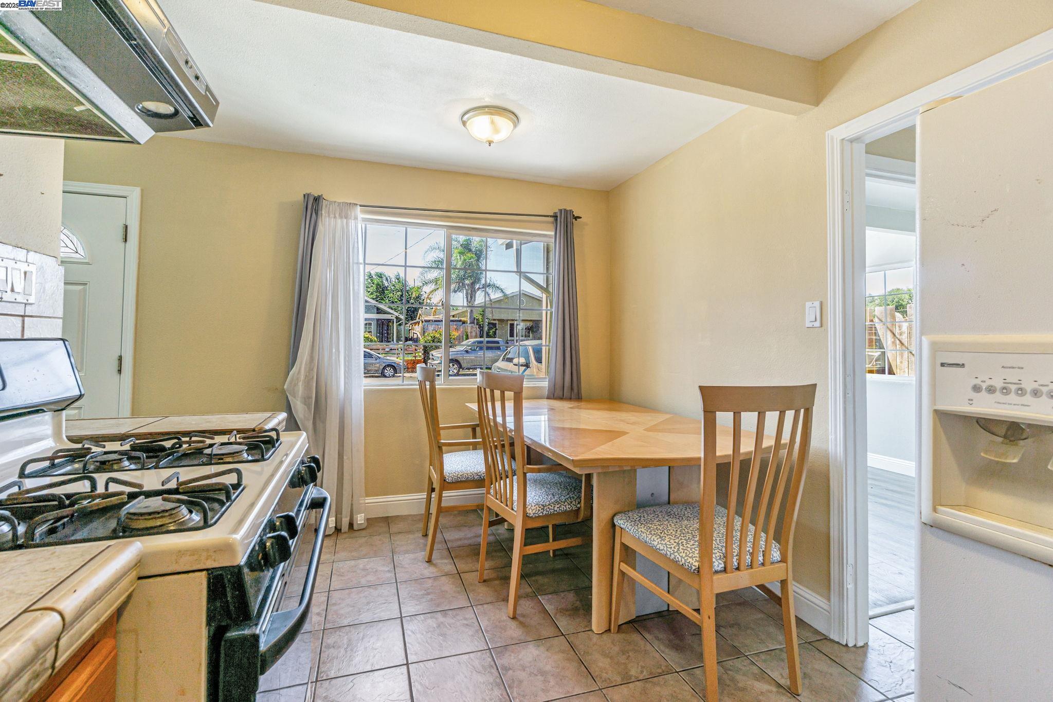 232 Shore Road Bay Point, CA 94565 - Photo 7 of 24