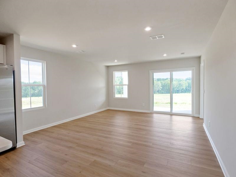 5428 Marblewood Road Spartanburg, SC 29306 - Photo 3 of 6