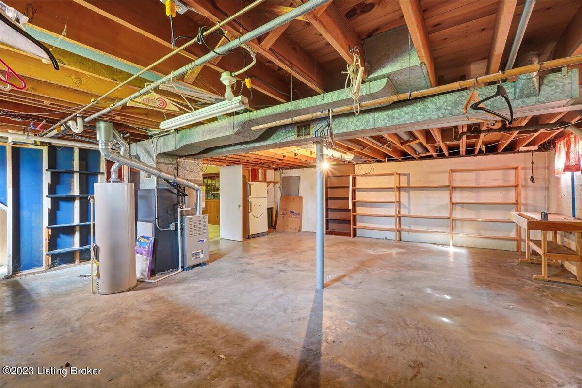 3524 Hanover Road Louisville, KY 40207 - Photo 37 of 40 38-3524 Hanover Rd-138
