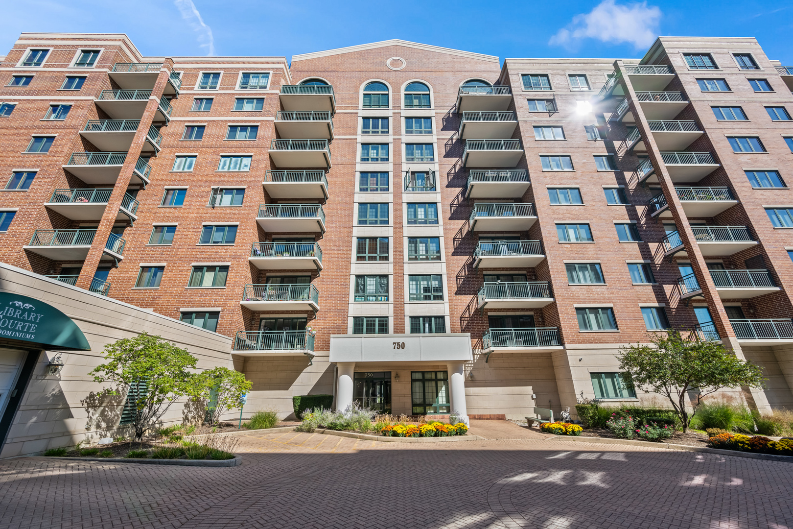 750 Pearson Street, Unit 812 Des Plaines, IL 60016 - Photo 1 of 15 front view of a building