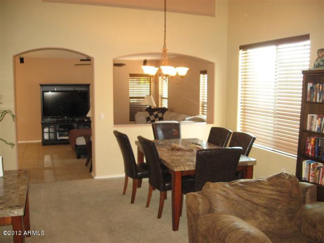 2839 South Martingale Road Gilbert, AZ 85295 - Photo 8 of 13 Vaulted Dining Room (Small)