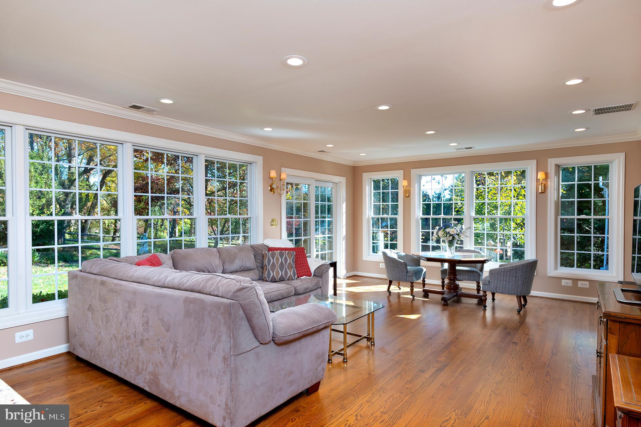 312 East Ridgely Road Lutherville-Timonium, MD 21093 - Photo 20 of 71 Family Room