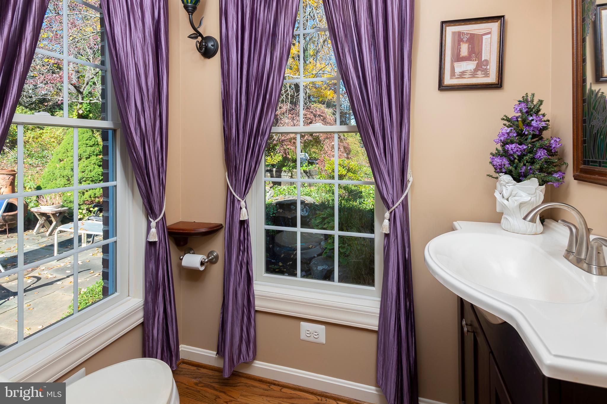 312 East Ridgely Road Lutherville-Timonium, MD 21093 - Photo 24 of 71 Half Bathroom