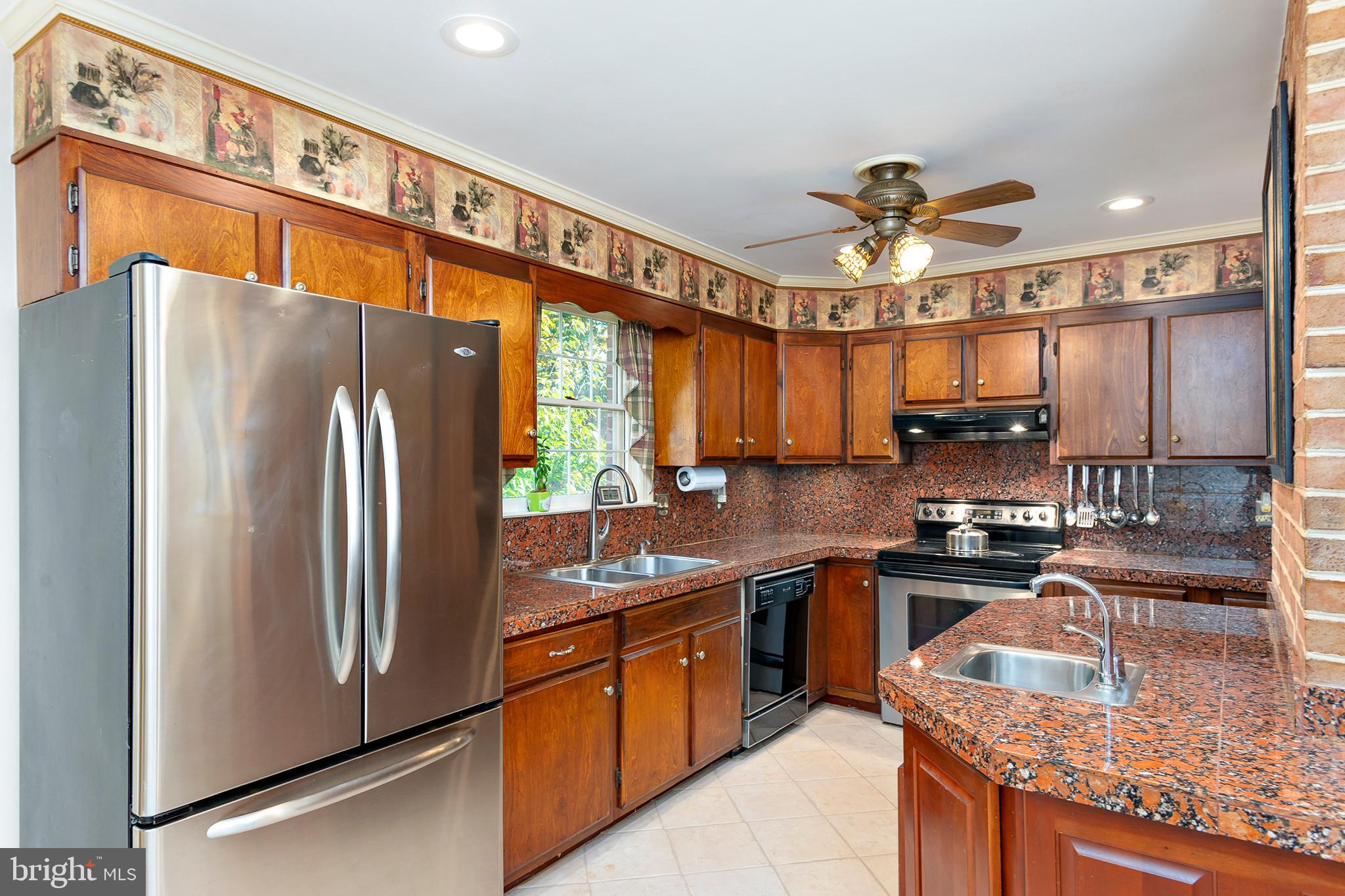 312 East Ridgely Road Lutherville-Timonium, MD 21093 - Photo 30 of 71 Kitchen (alt view)