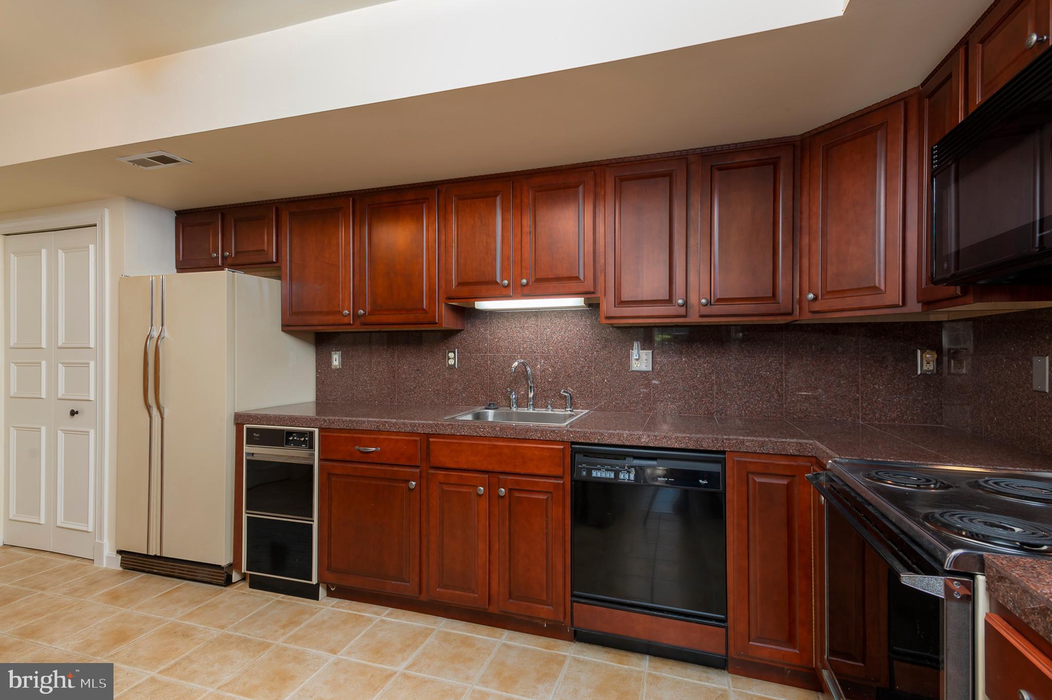 312 East Ridgely Road Lutherville-Timonium, MD 21093 - Photo 54 of 71 Kitchen 2 (alt view)