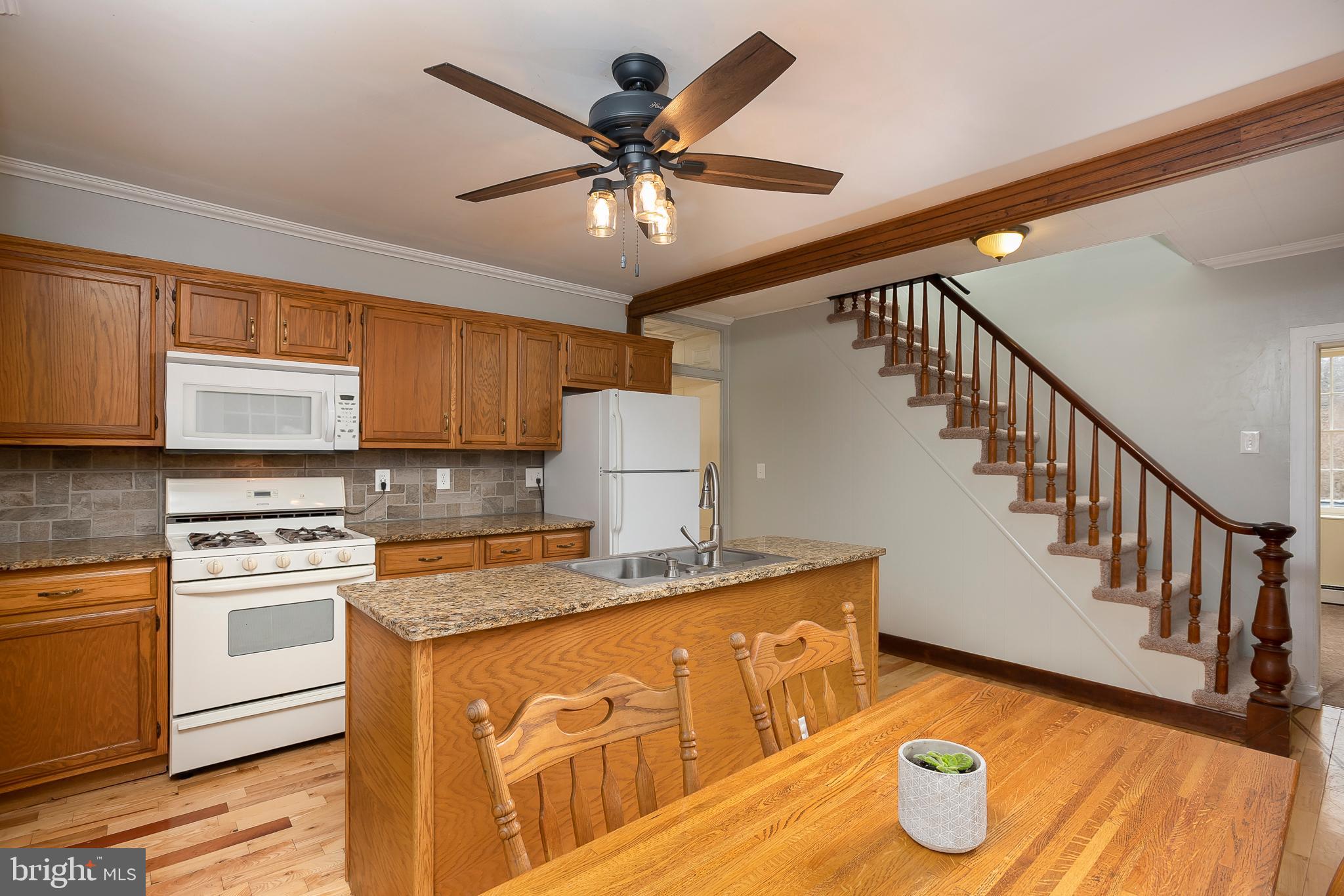 1555 Wesley Road Finksburg, MD 21048 - Photo 5 of 37
