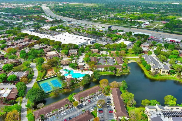 $3,000 | 6614 Southwest 114th Place, Unit F71, Miami, FL 33173