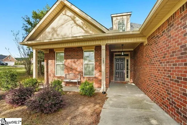$315,000 | 107 Queens Court, Greenwood, SC 29649