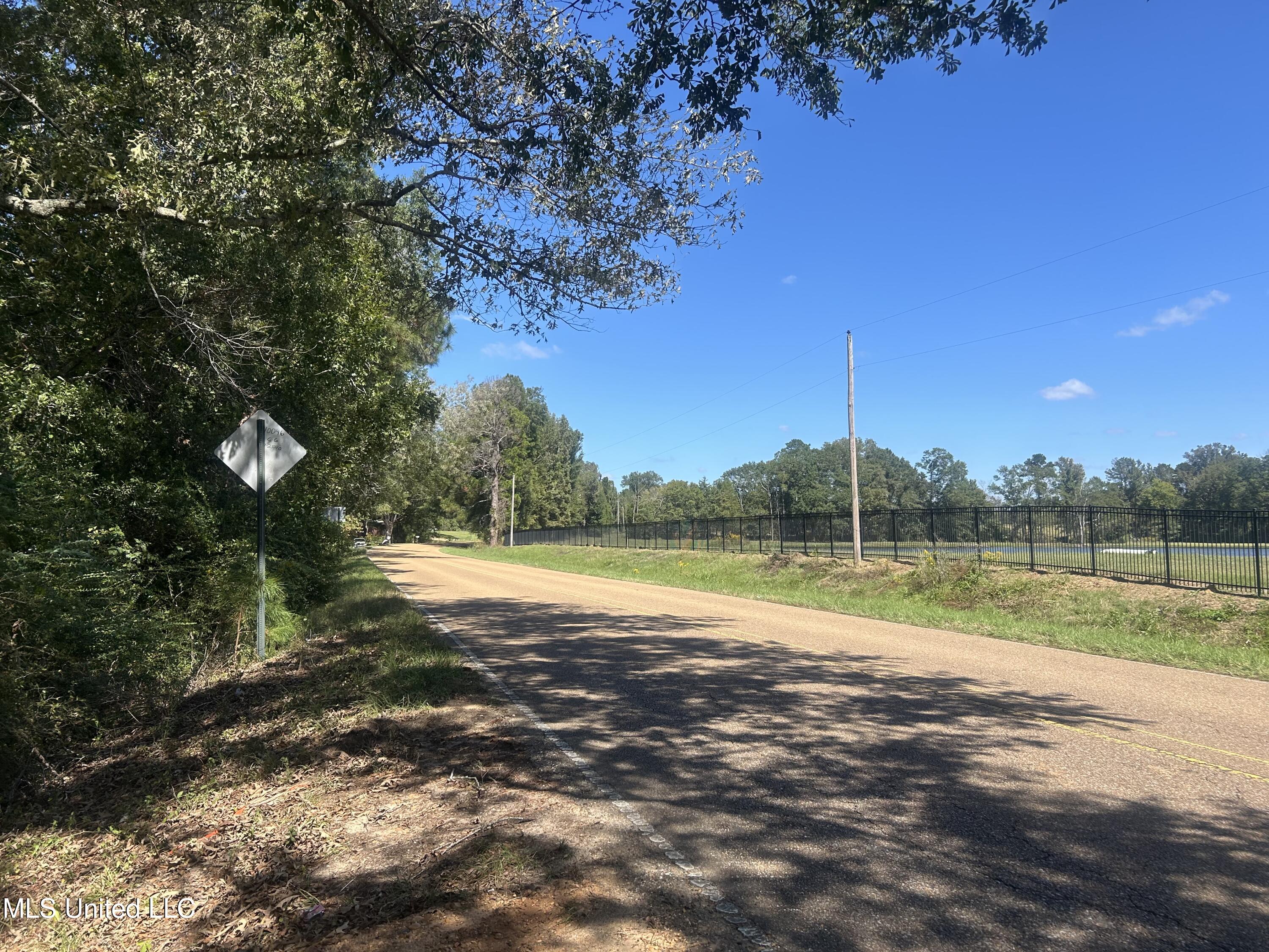 Pinehaven Road Jackson, MS 39209 - Photo 11 of 18 IMG_4076