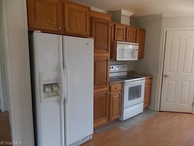 319 Brewer Road Seagrove, NC 27341 - Photo 3 of 26