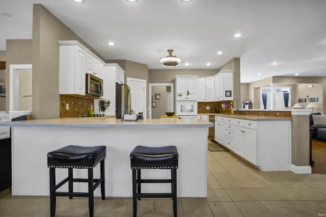 $485,000 | 329 Persimmon Circle, Boonville, IN 47601