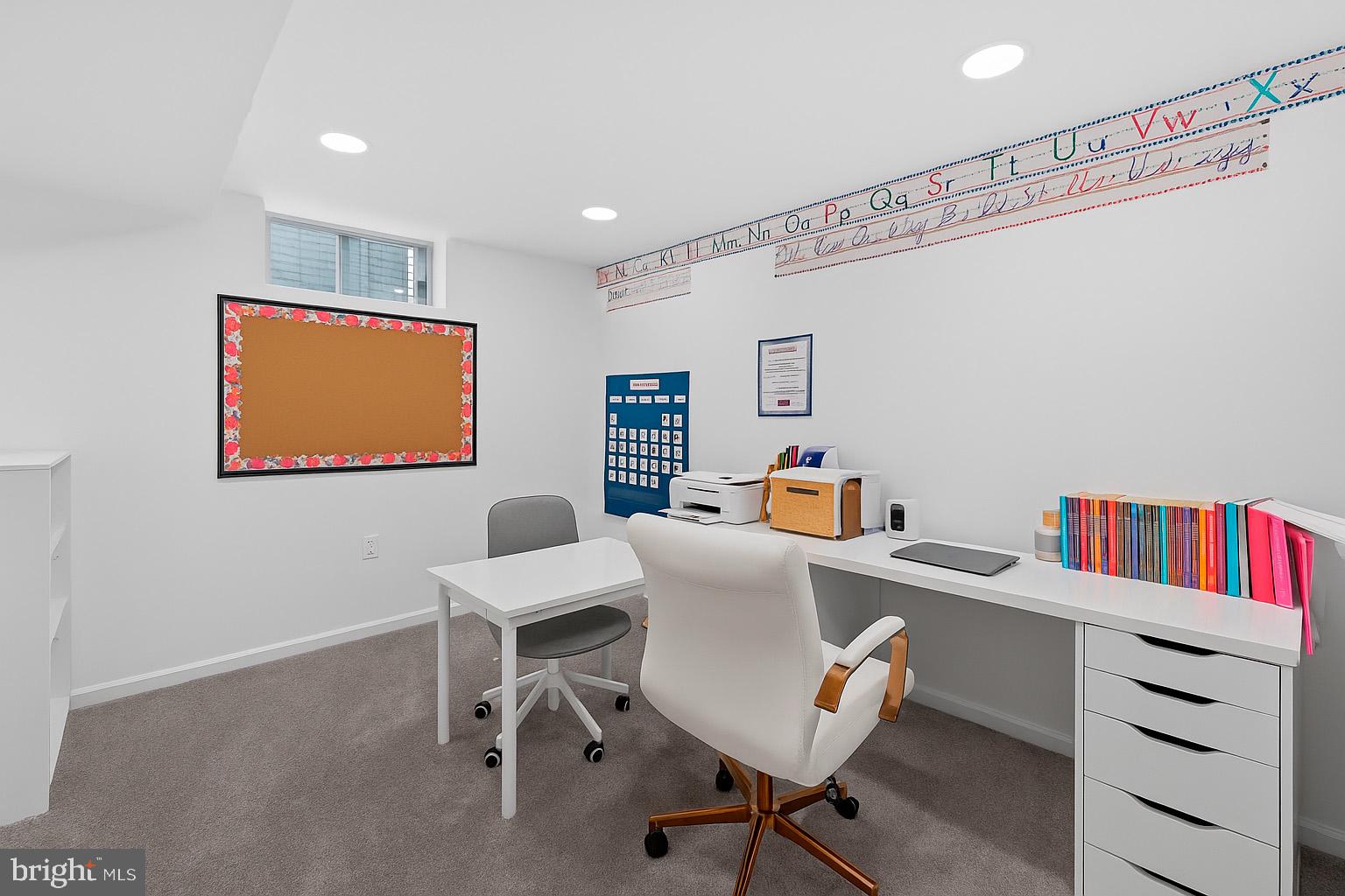 3 Birchgrove Road Newark, DE 19702 - Photo 20 of 41 Office or "Flex" Room!