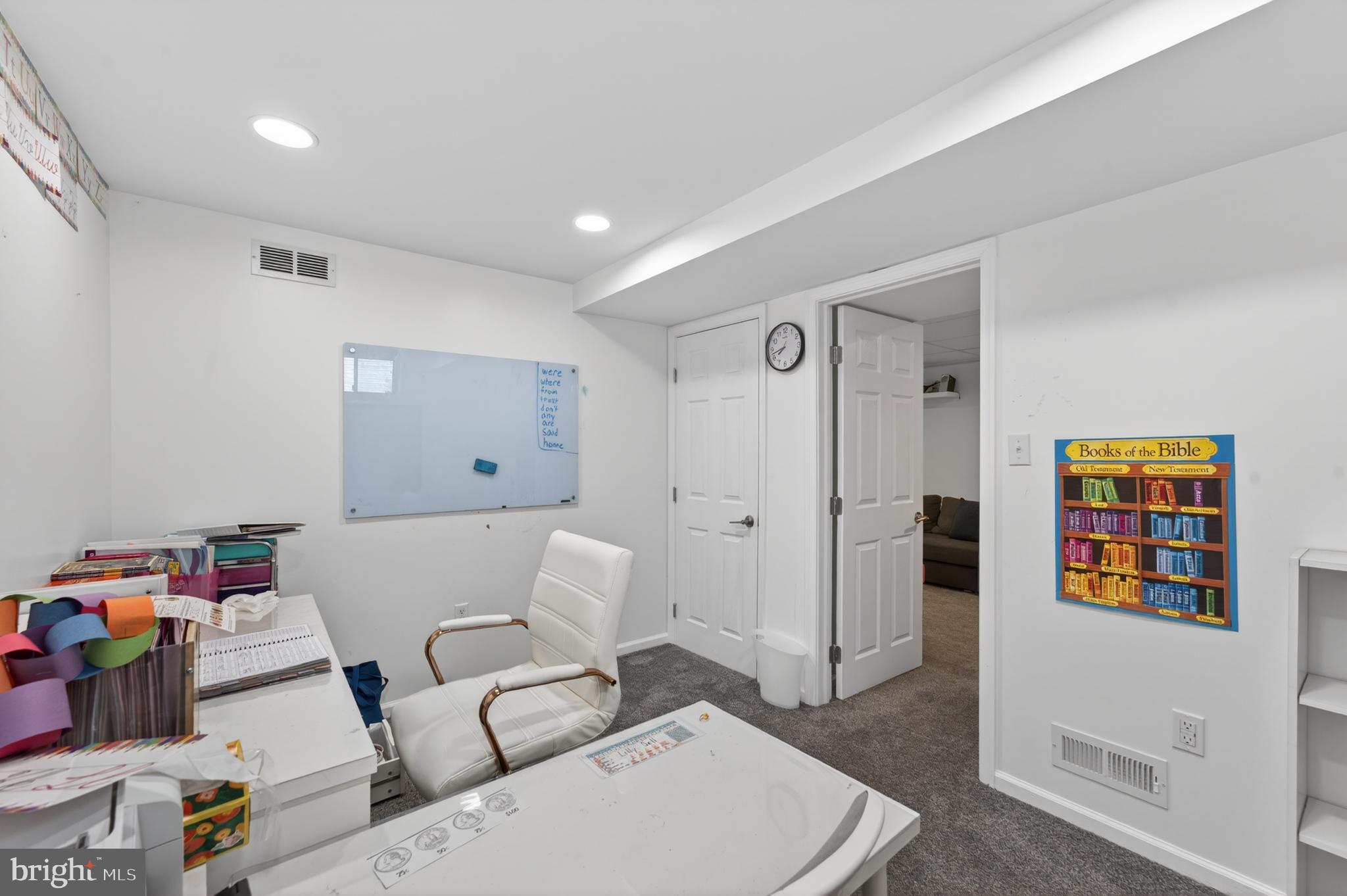 3 Birchgrove Road Newark, DE 19702 - Photo 21 of 41 Office or "Flex" Room!