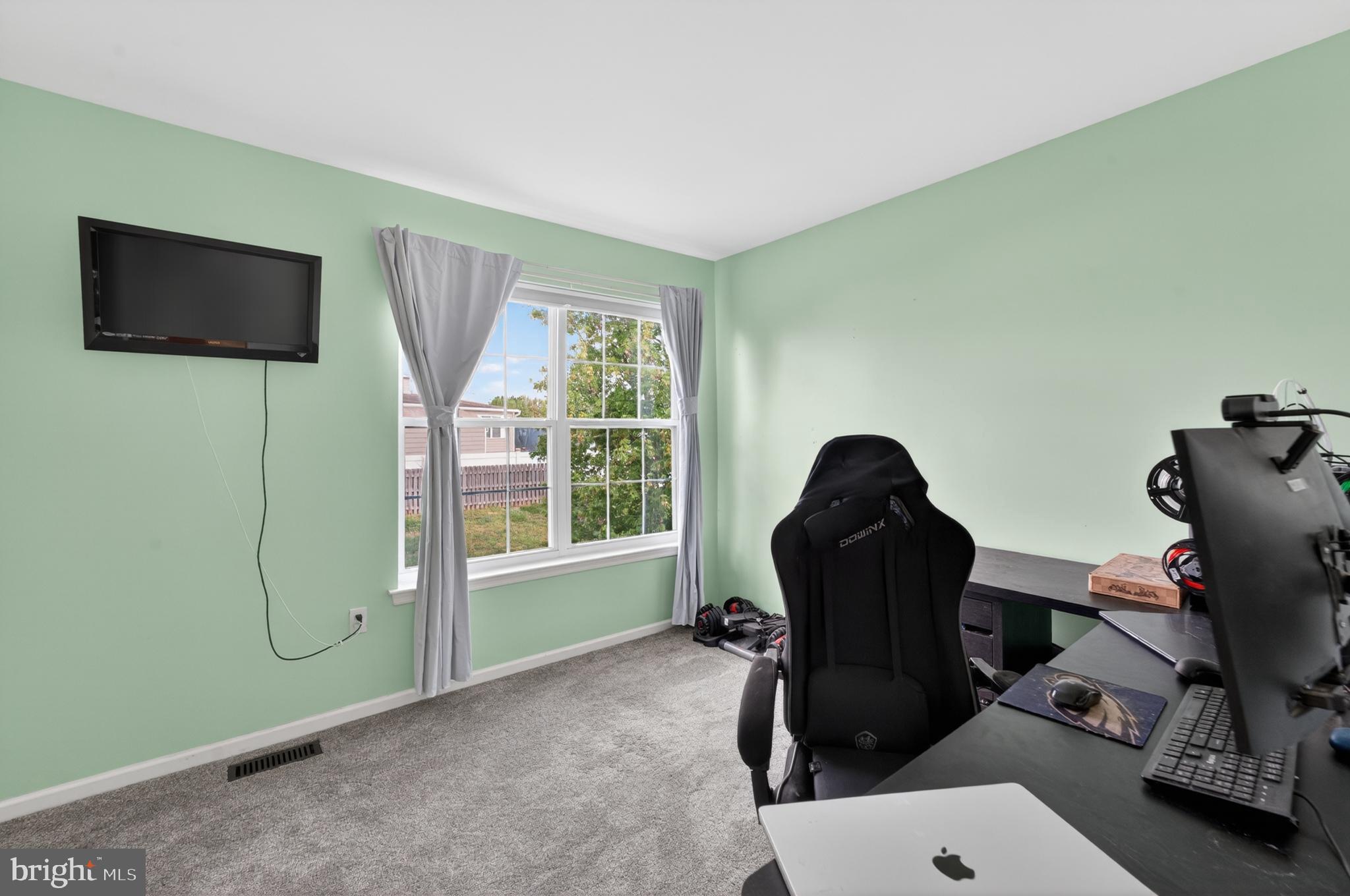 3 Birchgrove Road Newark, DE 19702 - Photo 24 of 41 Spacious 1st Bedroom