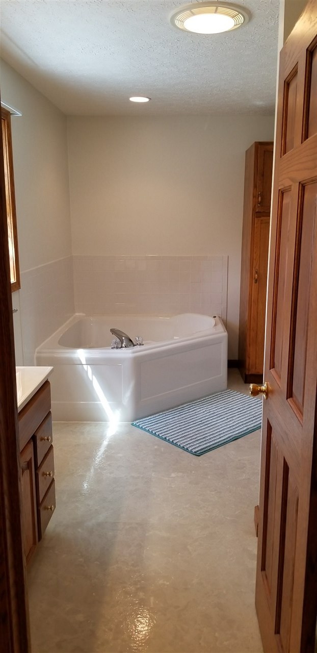 9580 West Carmichael Road Bloomington, IN 47403 - Photo 28 of 36