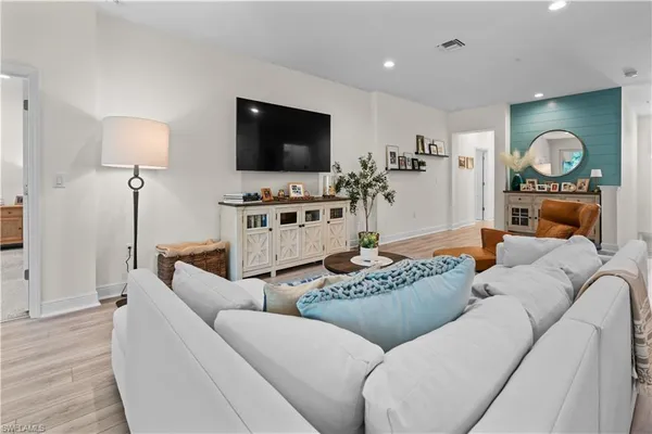 $439,900 | 2280 Priory Lane, Unit 1106, Naples, FL 34120