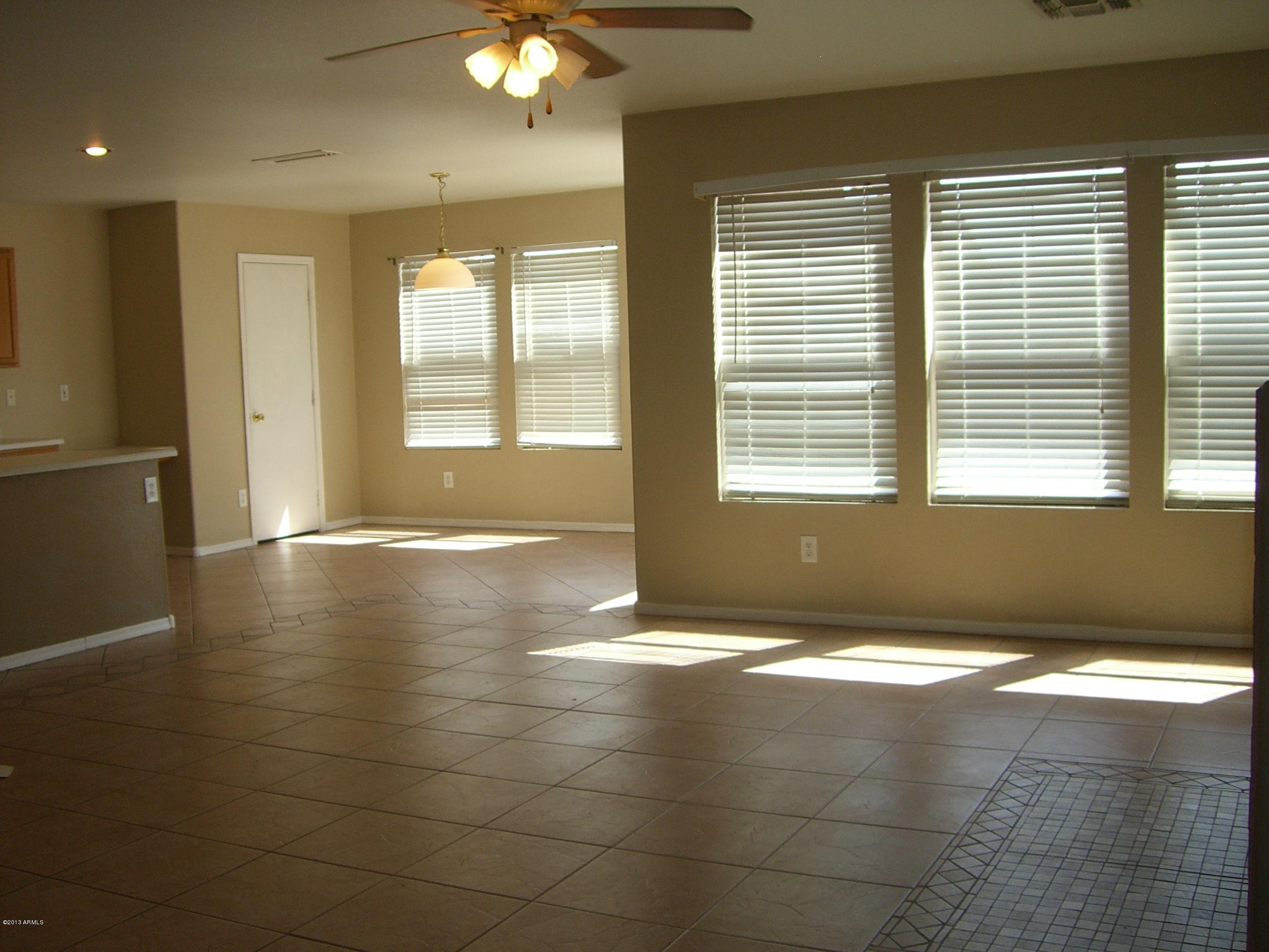 3281 South Martingale Road Gilbert, AZ 85297 - Photo 11 of 34 LARGE LIVING ROOM
