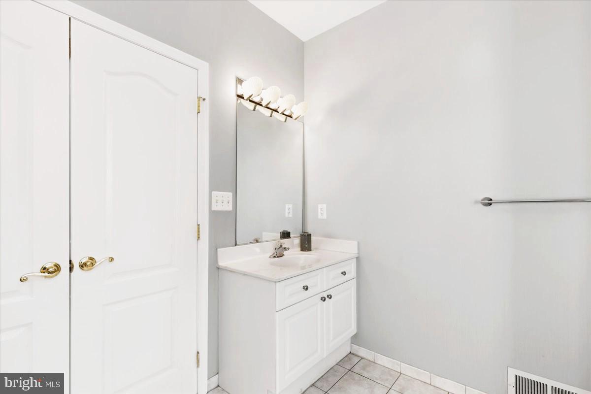 13305 Old Fort Road Fort Washington, MD 20744 - Photo 26 of 51 Primary Bath Suite