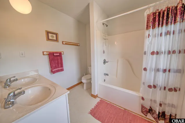 $685,000 | 53222 Runboat Circle, Frisco, NC 27920