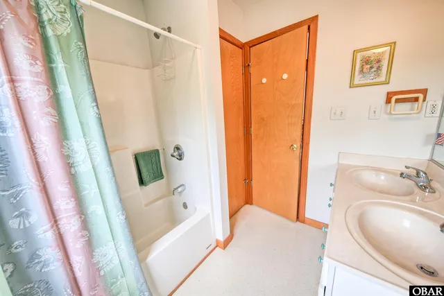 $685,000 | 53222 Runboat Circle, Frisco, NC 27920