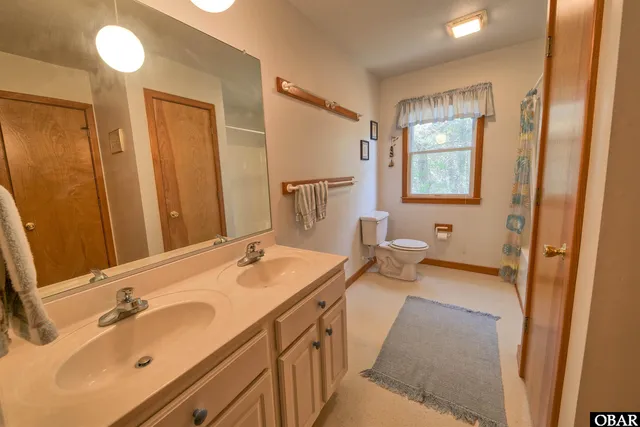 $685,000 | 53222 Runboat Circle, Frisco, NC 27920