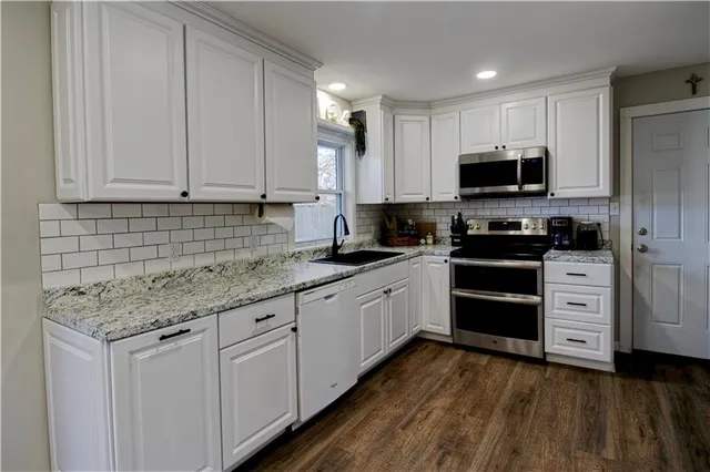 $289,900 | 1705 Countryside Drive, Pittsburg, KS 66762