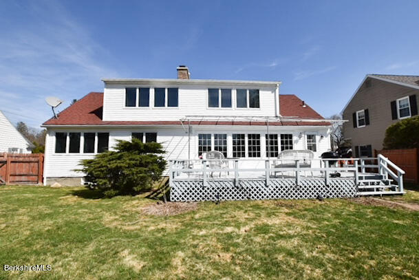 28 Eleanor Road Pittsfield, MA 01201 - Photo 2 of 43 IMG_1663_edited