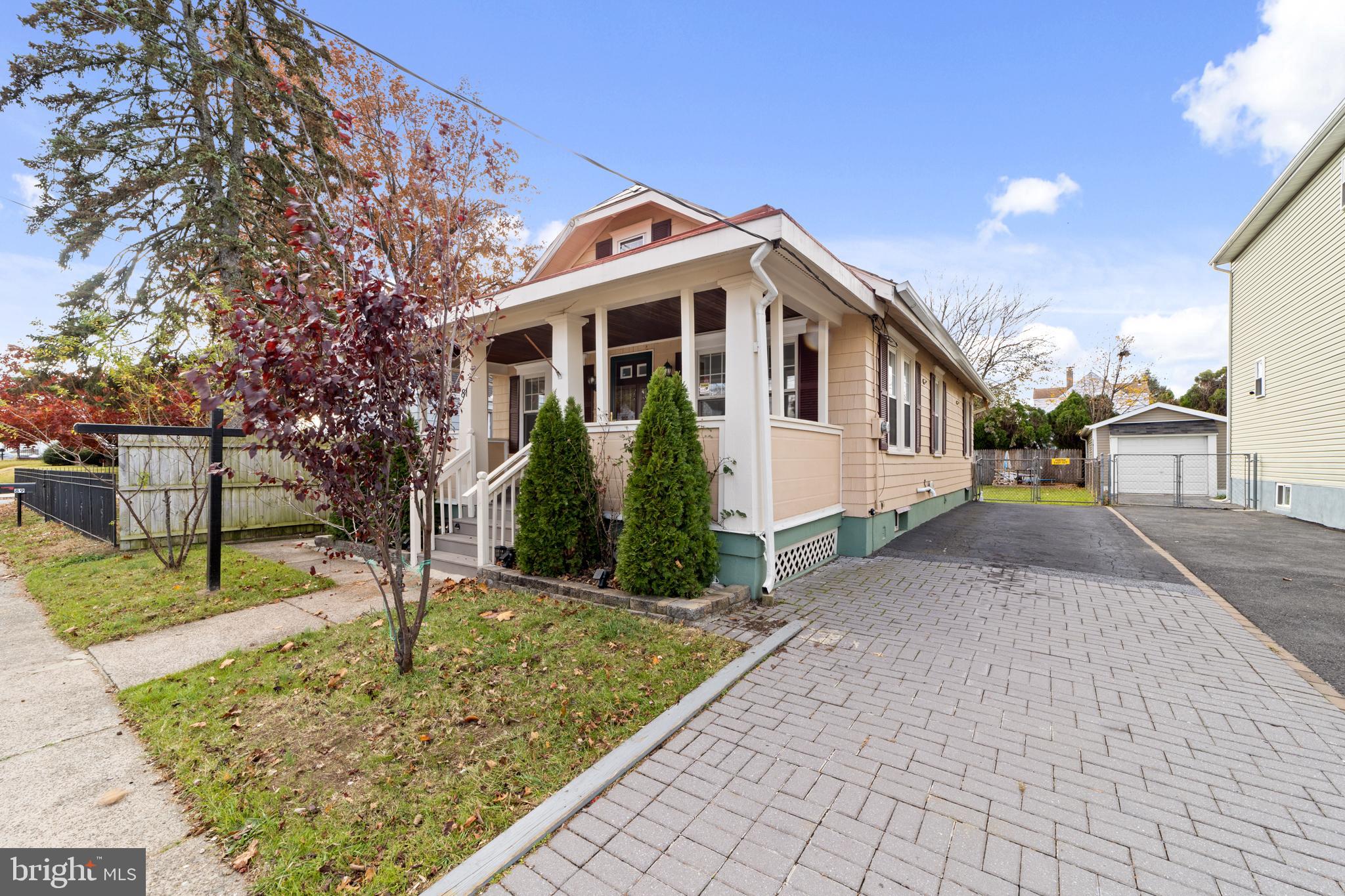 81 Elizabeth Avenue Hamilton, NJ 08610 - Photo 3 of 21