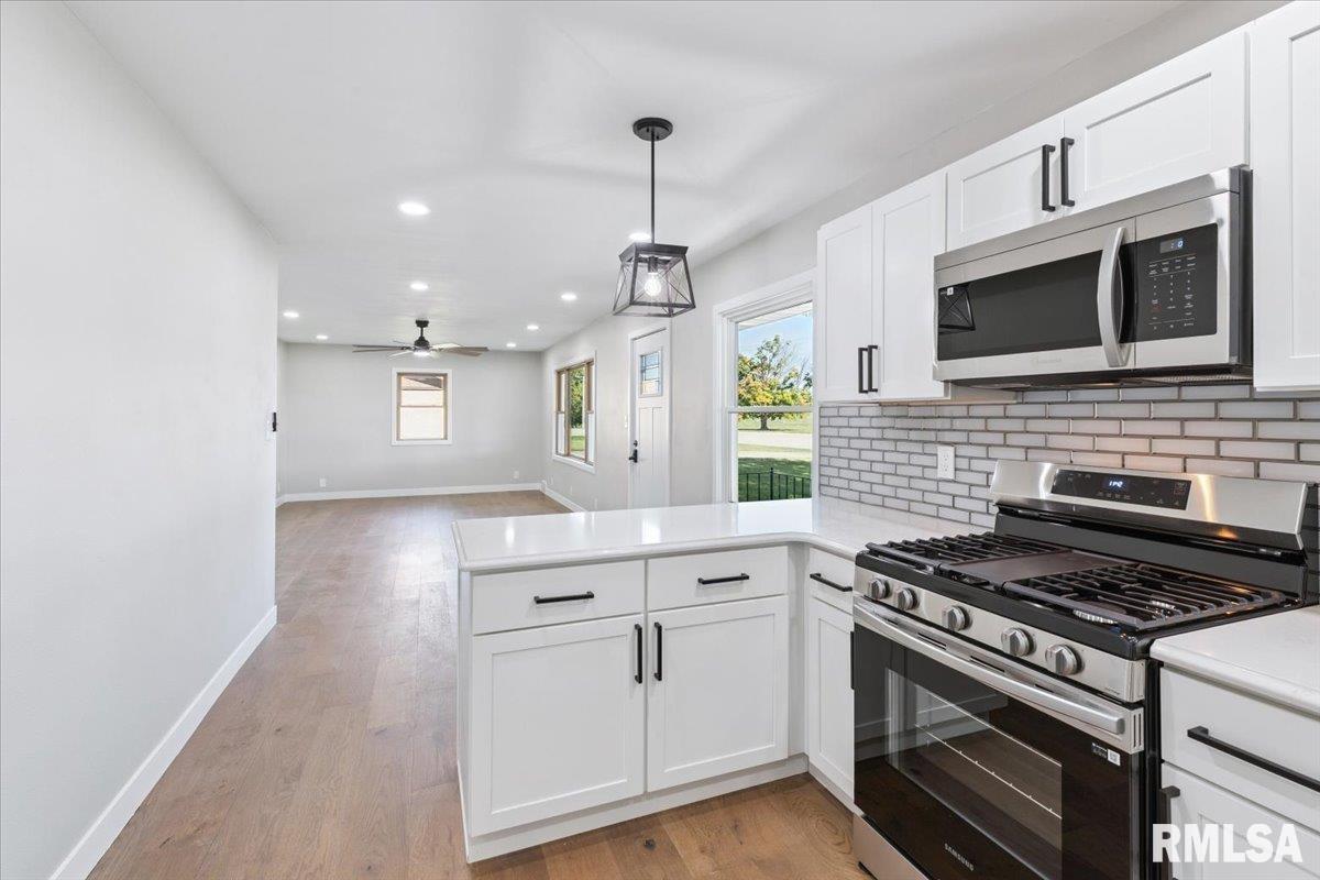 3852 North 3rd Street Clinton, IA 52732 - Photo 11 of 32