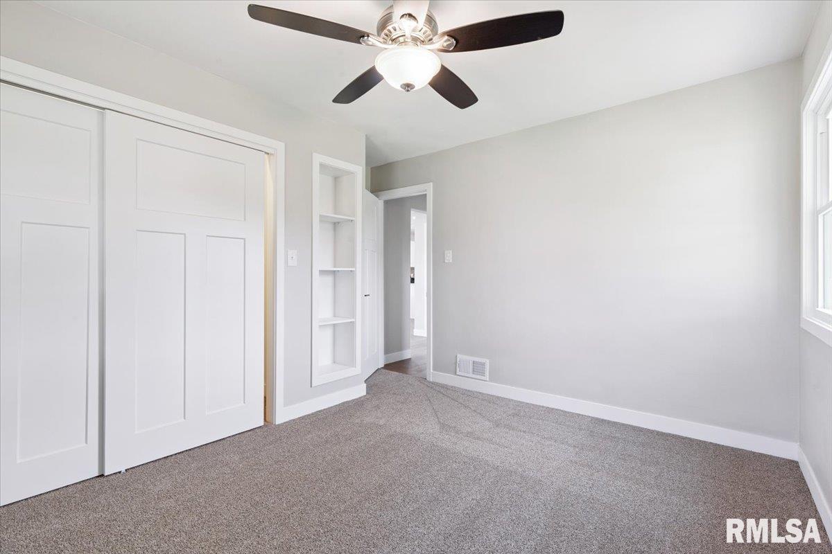 3852 North 3rd Street Clinton, IA 52732 - Photo 18 of 32