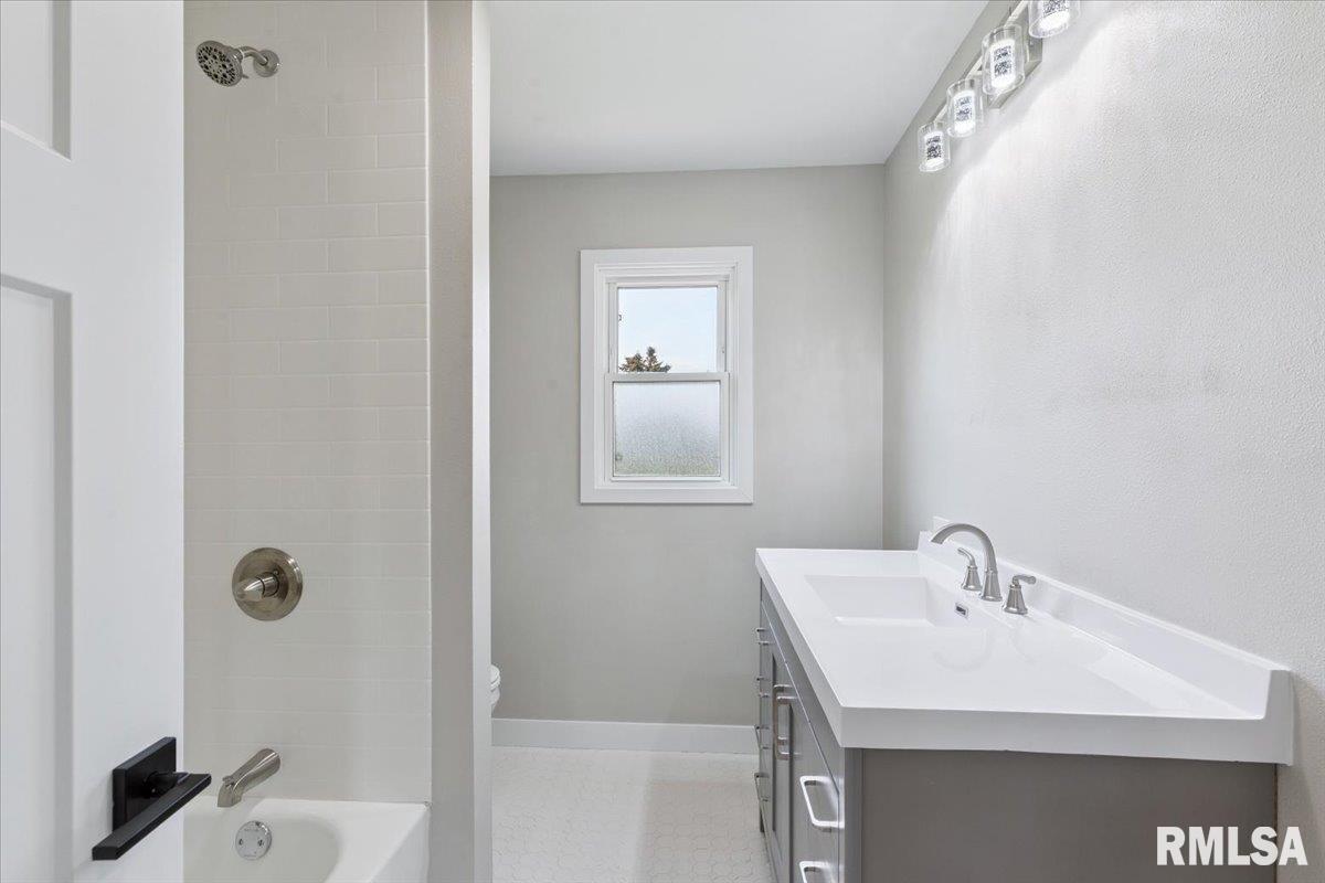 3852 North 3rd Street Clinton, IA 52732 - Photo 21 of 32