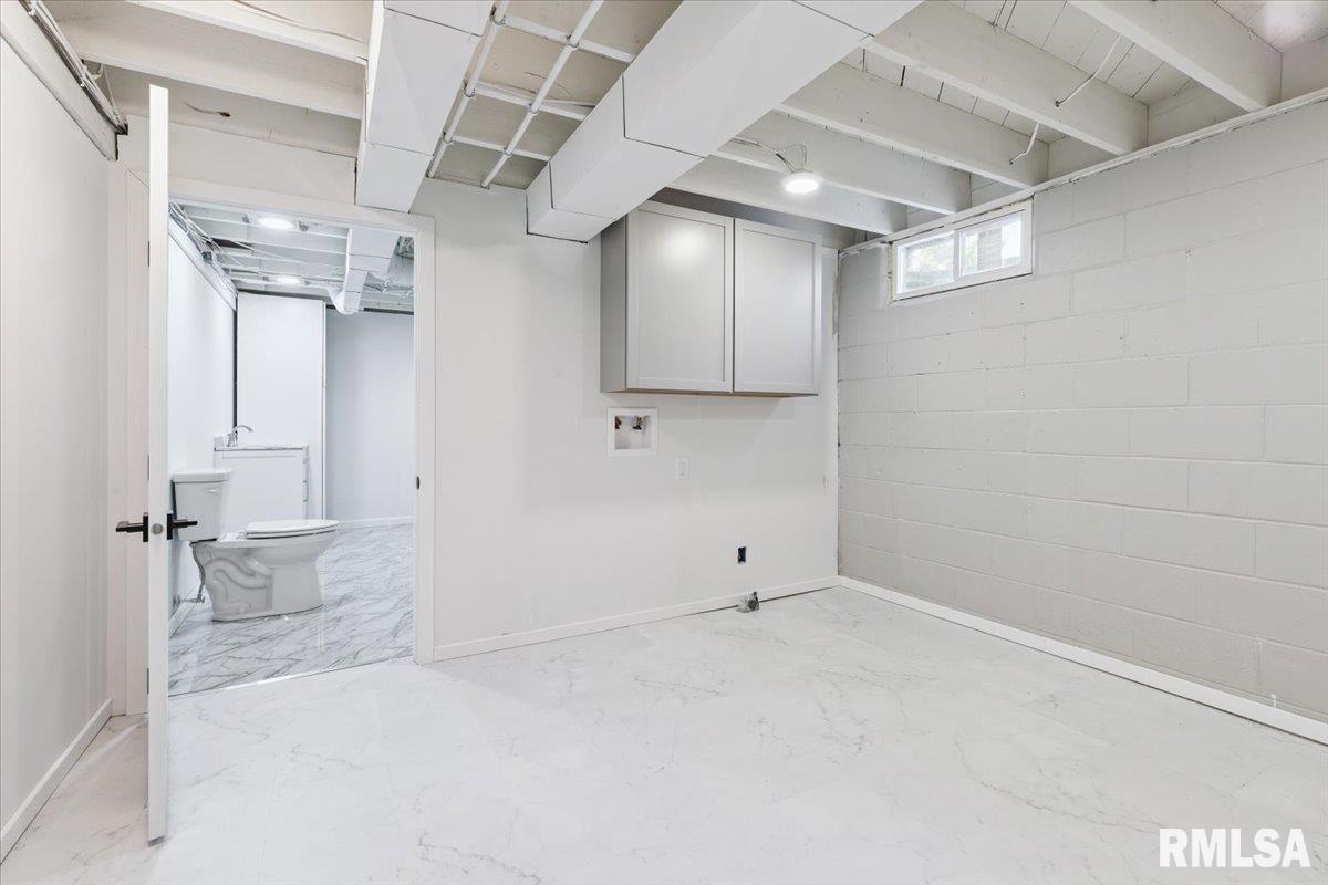 3852 North 3rd Street Clinton, IA 52732 - Photo 25 of 32