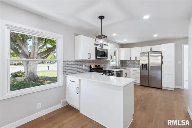 $275,000 | 3852 North 3rd Street, Clinton, IA 52732