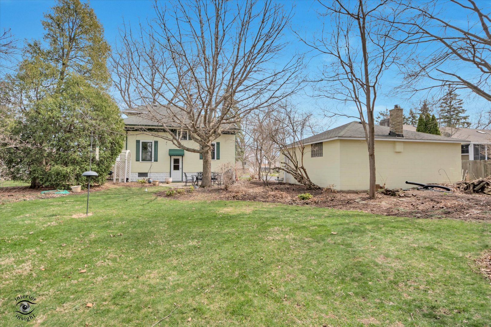 256 Center Road Frankfort, IL 60423 - Photo 3 of 26 a view of a house with backyard and tree